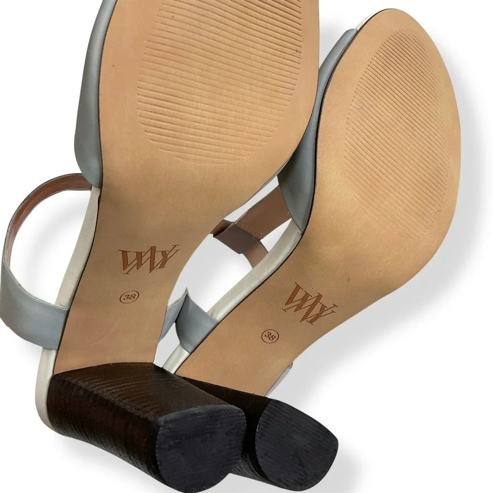 Wythe NY Women Size 8 (38) Gray Zander T Strap Sandals Chunky Heels Shoes NWB
